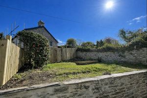 Photo 11- click for photo gallery